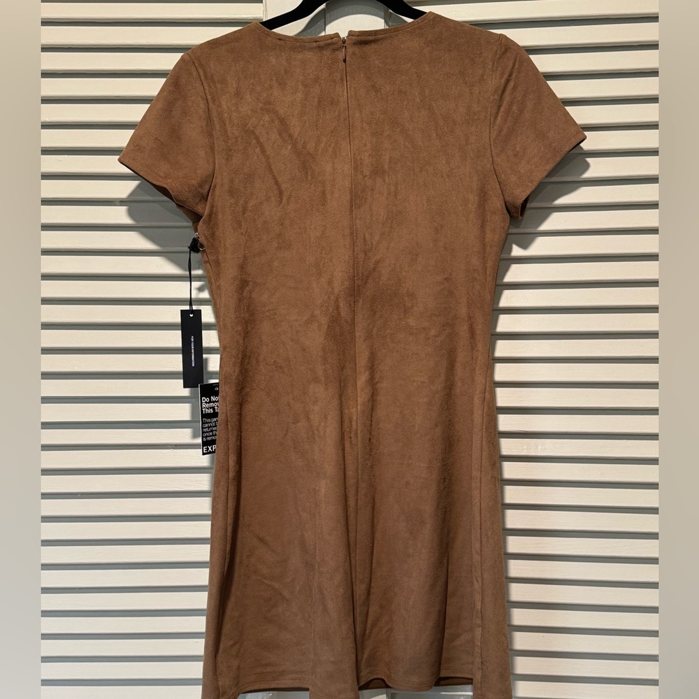 Express Women’s Brown Seude Mini Dress with tie up front size 6 - Picture 7 of 8